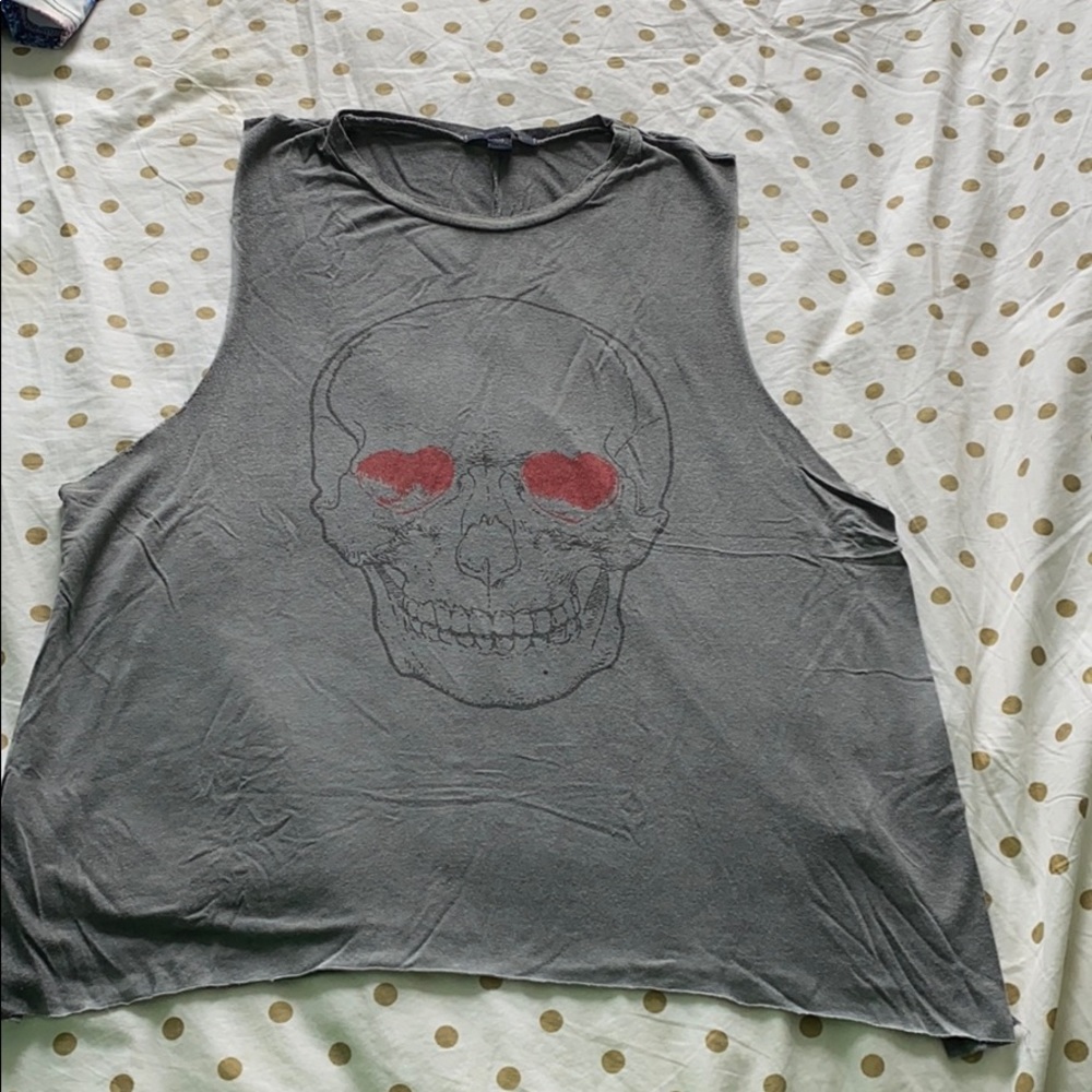 Heart Eyes Skull Tank Tee